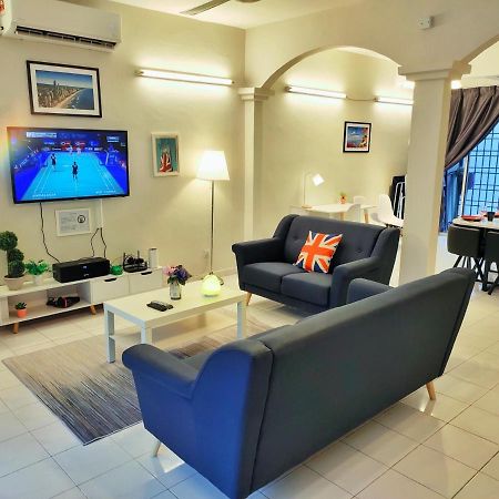 Semi-Detached, Up To 21 Pax, 4 Bedrooms, 3 Bathrooms, 4 Car Parks By Star Home Bayan Lepas Dış mekan fotoğraf