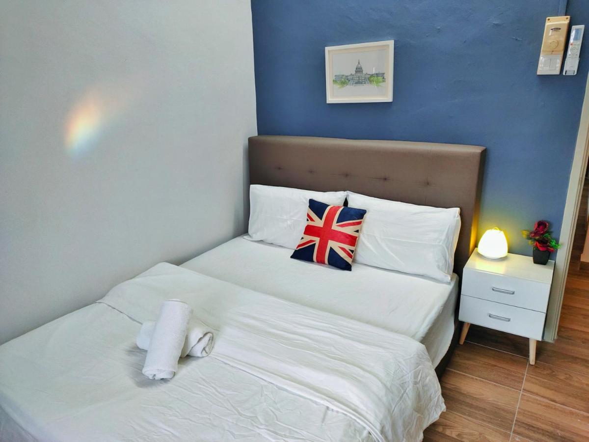 Semi-Detached, Up To 21 Pax, 4 Bedrooms, 3 Bathrooms, 4 Car Parks By Star Home Bayan Lepas Dış mekan fotoğraf